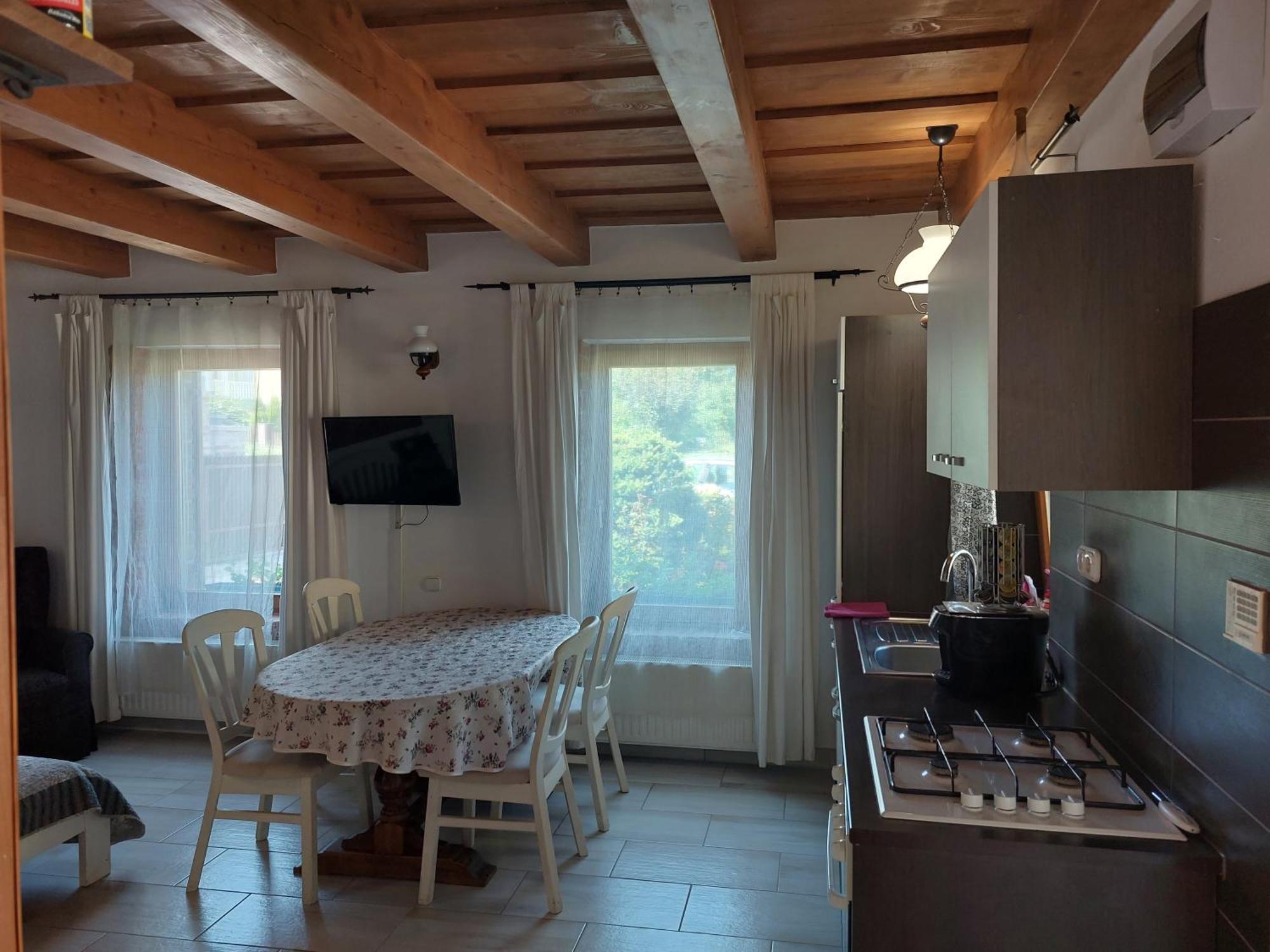 Negy Evszak Apartmanhaz ザラカロシュ エクステリア 写真