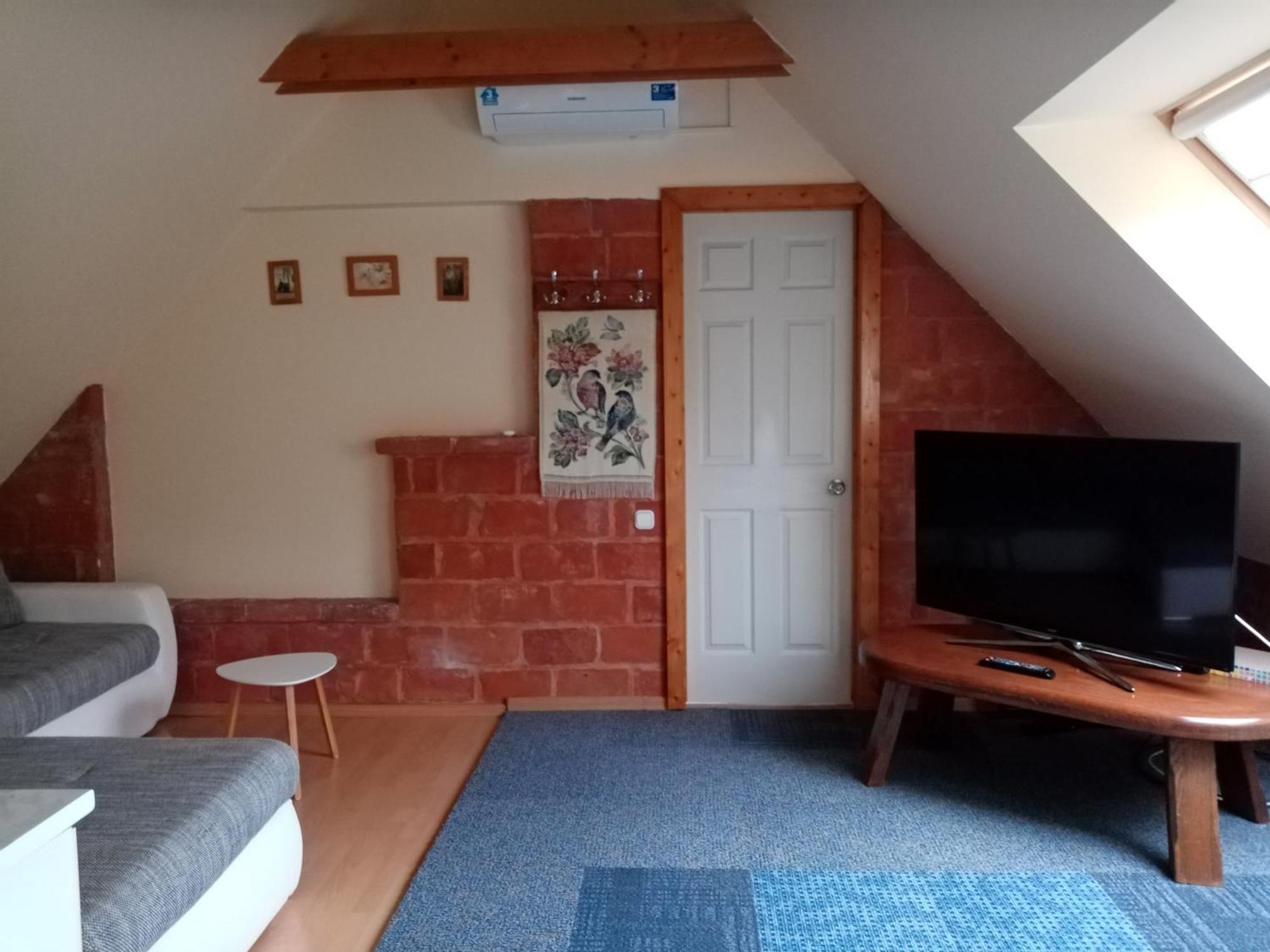 Negy Evszak Apartmanhaz ザラカロシュ エクステリア 写真