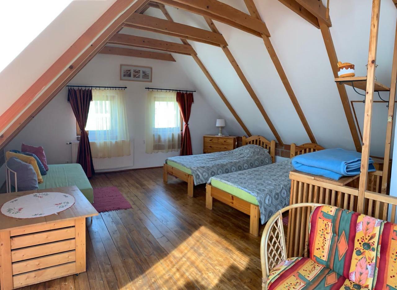 Negy Evszak Apartmanhaz ザラカロシュ エクステリア 写真
